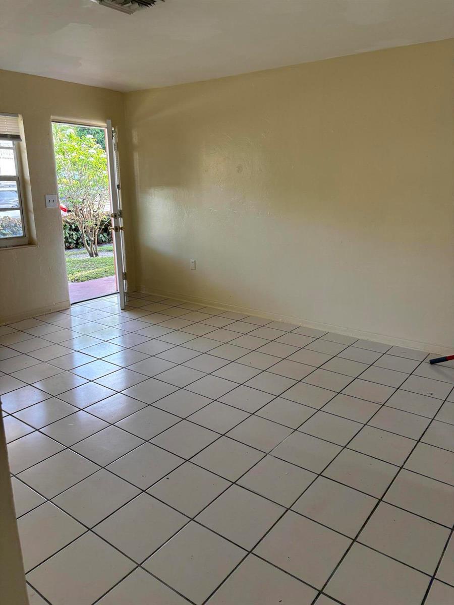 521 NE 14th Court, Fort Lauderdale FL 33304