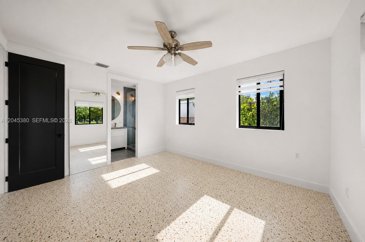 365 Fairway Dr, Miami Beach FL 33141 photo 2