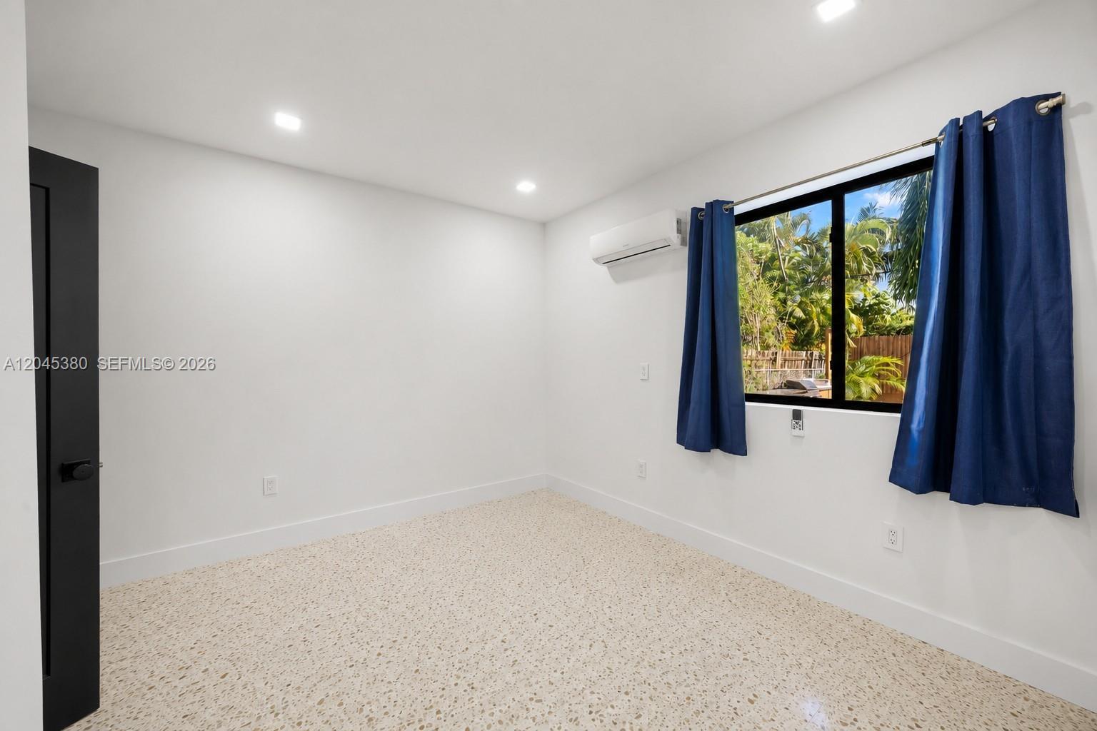 365 Fairway Dr, Miami Beach FL 33141 photo 5