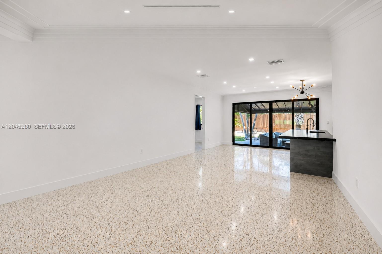 365 Fairway Dr, Miami Beach FL 33141 photo 4