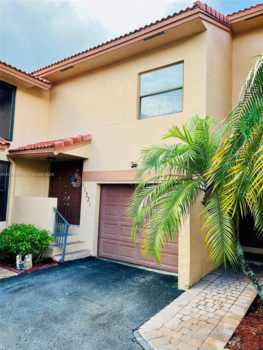 11331 SW 9th Ct, Pembroke Pines FL 33025