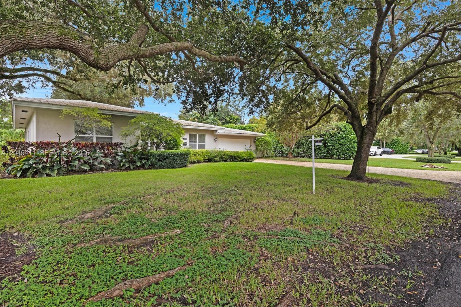 1246 Algardi Ave, Coral Gables FL 33146 photo 3