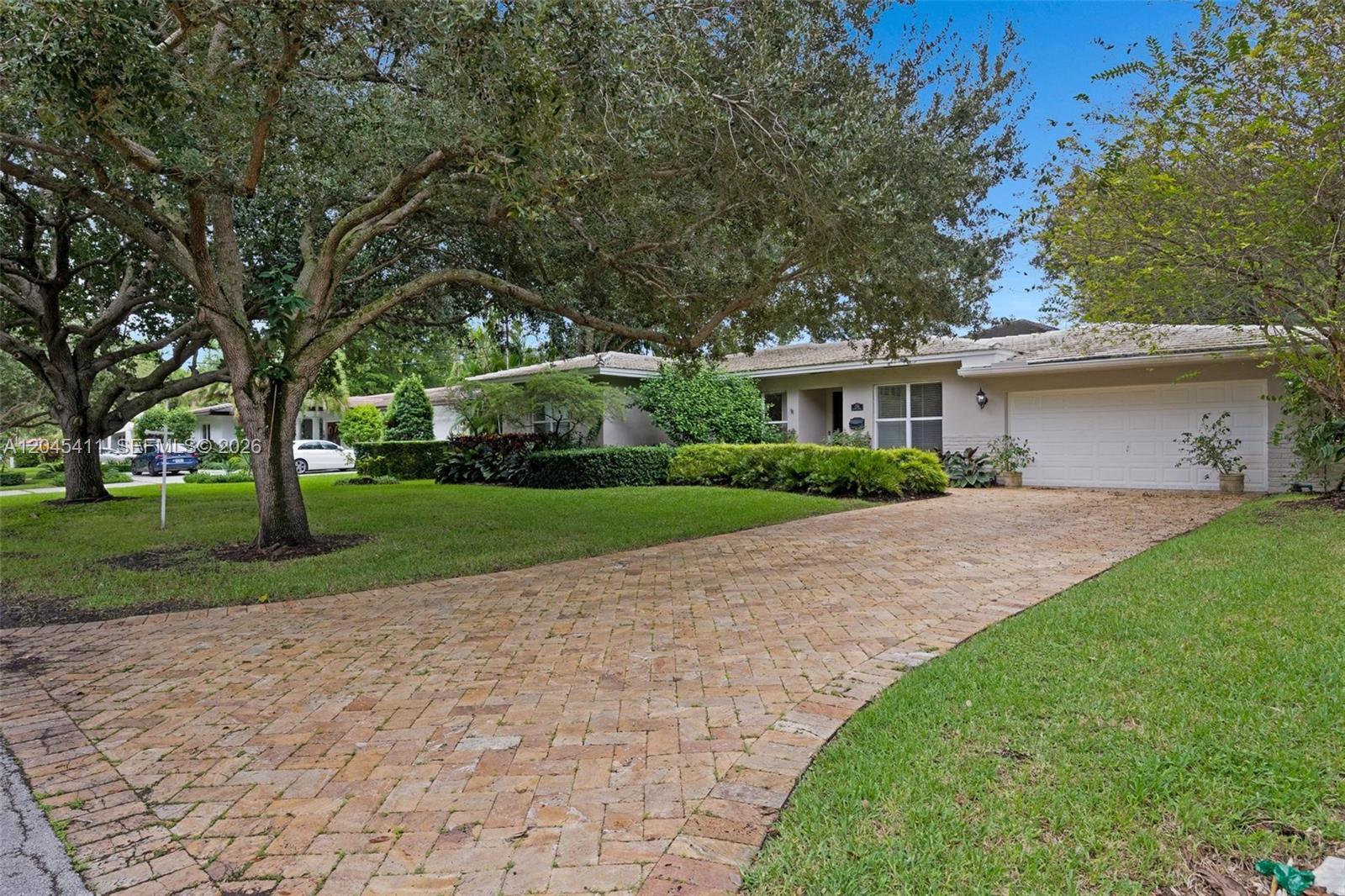 1246 Algardi Ave, Coral Gables FL 33146