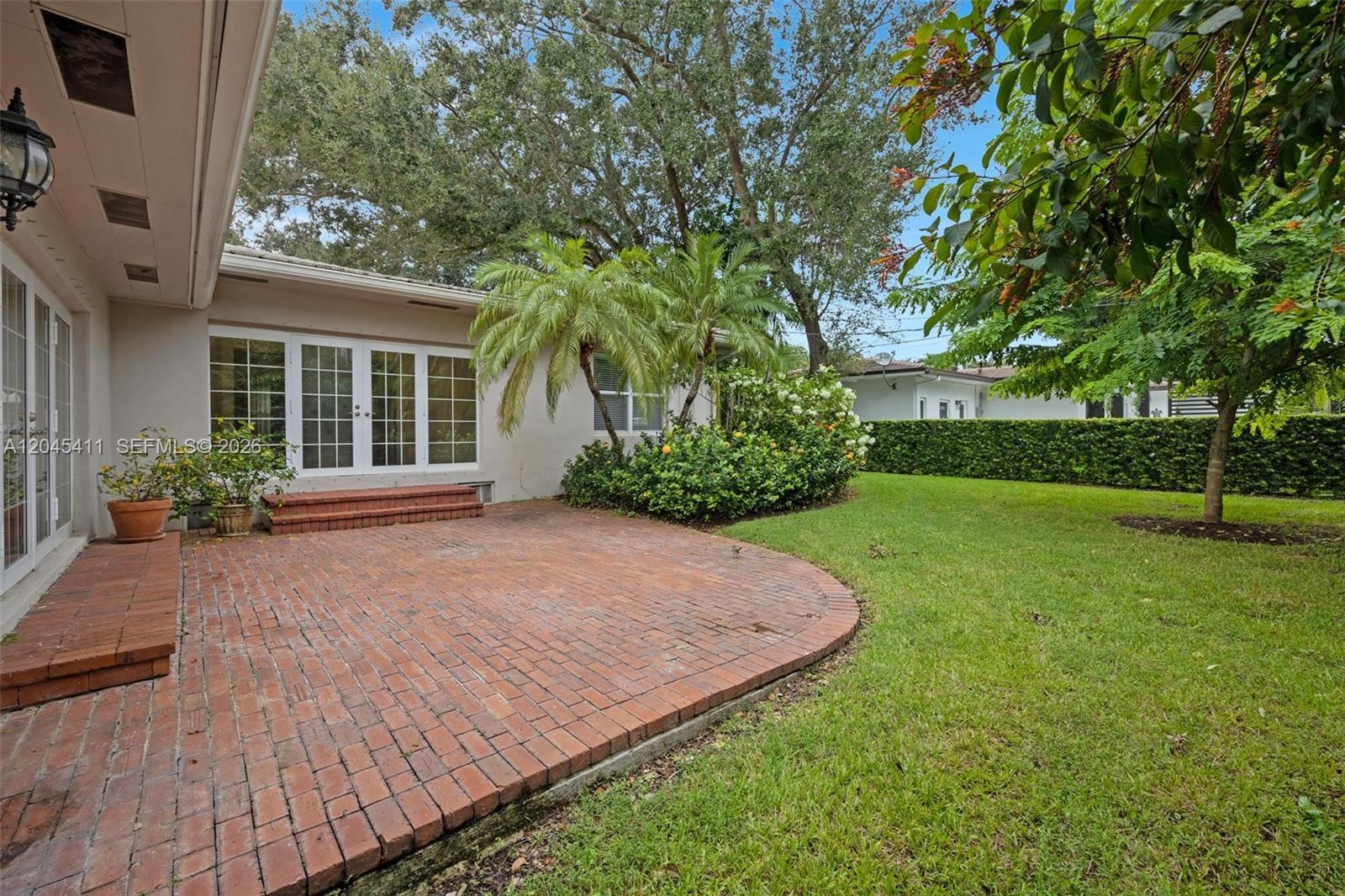 1246 Algardi Ave, Coral Gables FL 33146 photo 5