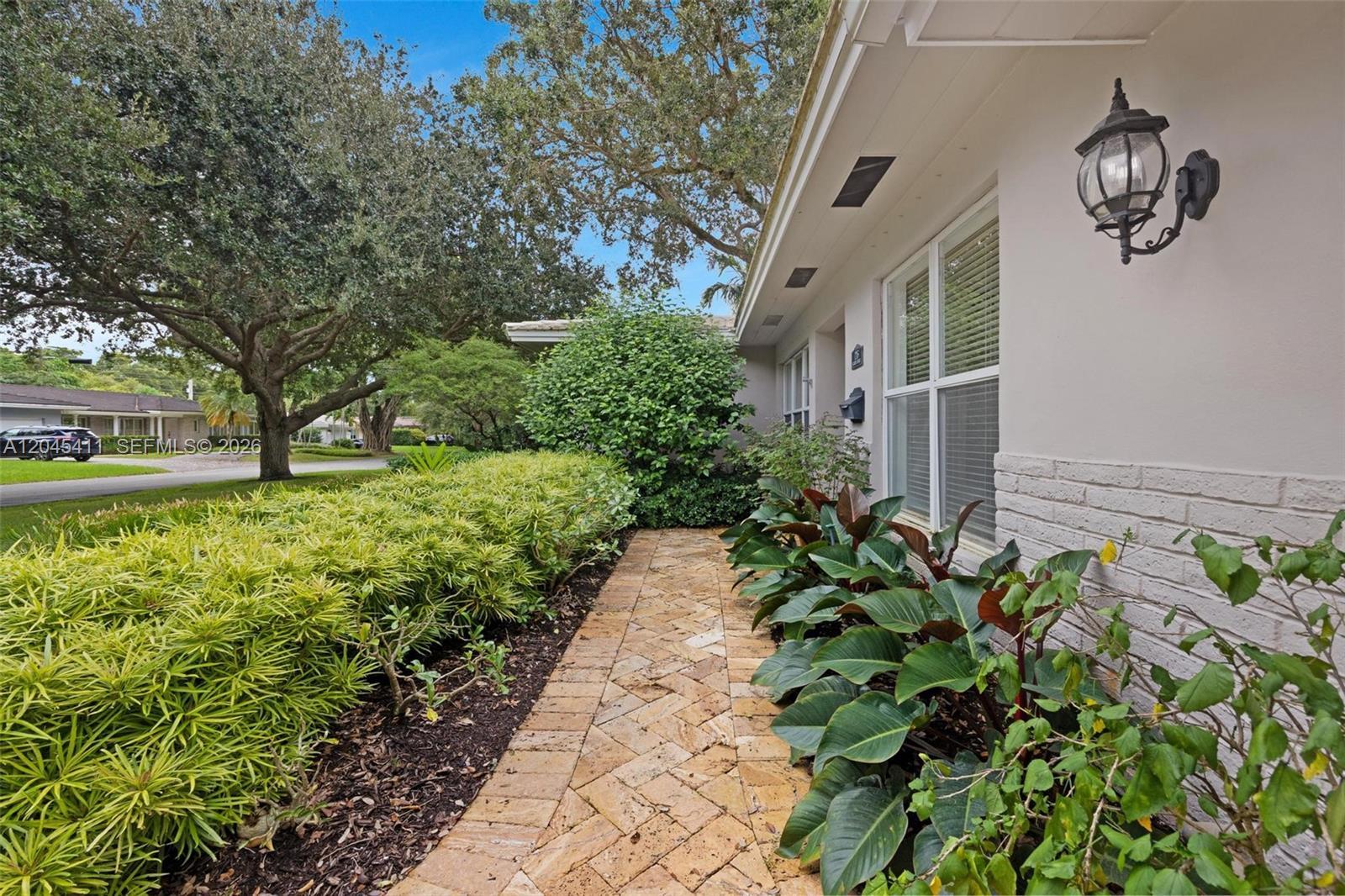 1246 Algardi Ave, Coral Gables FL 33146 photo 4
