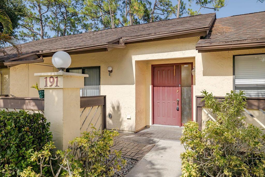 191 Mastic Tree Court, Royal Palm Beach FL 33411 photo 4