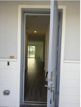 671 SE Lake Falls Street, Port St. Lucie FL 34984 photo 4