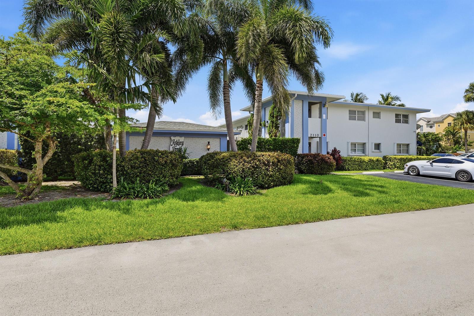 2110 NE 42nd Street # 2b, Lighthouse Point FL 33064 photo 3