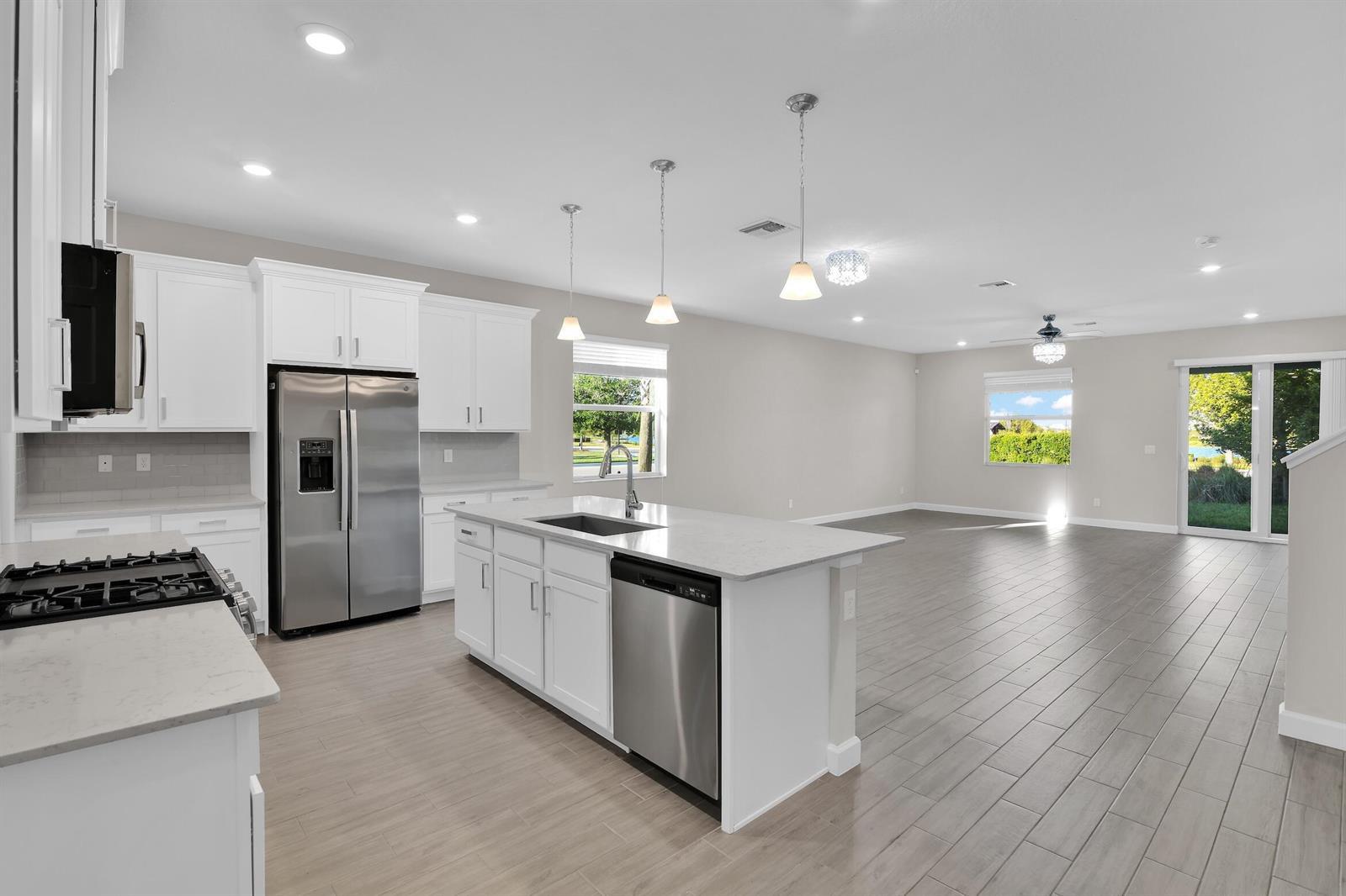 1168 Sterling Pine Place, Loxahatchee FL 33470 photo 3