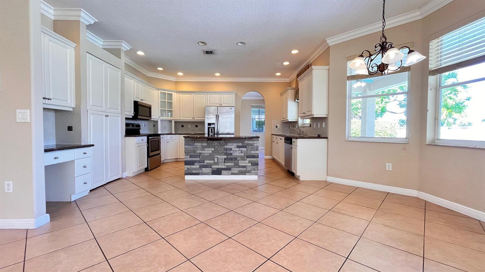 9546 Worswick Court, Wellington FL 33414 photo 2