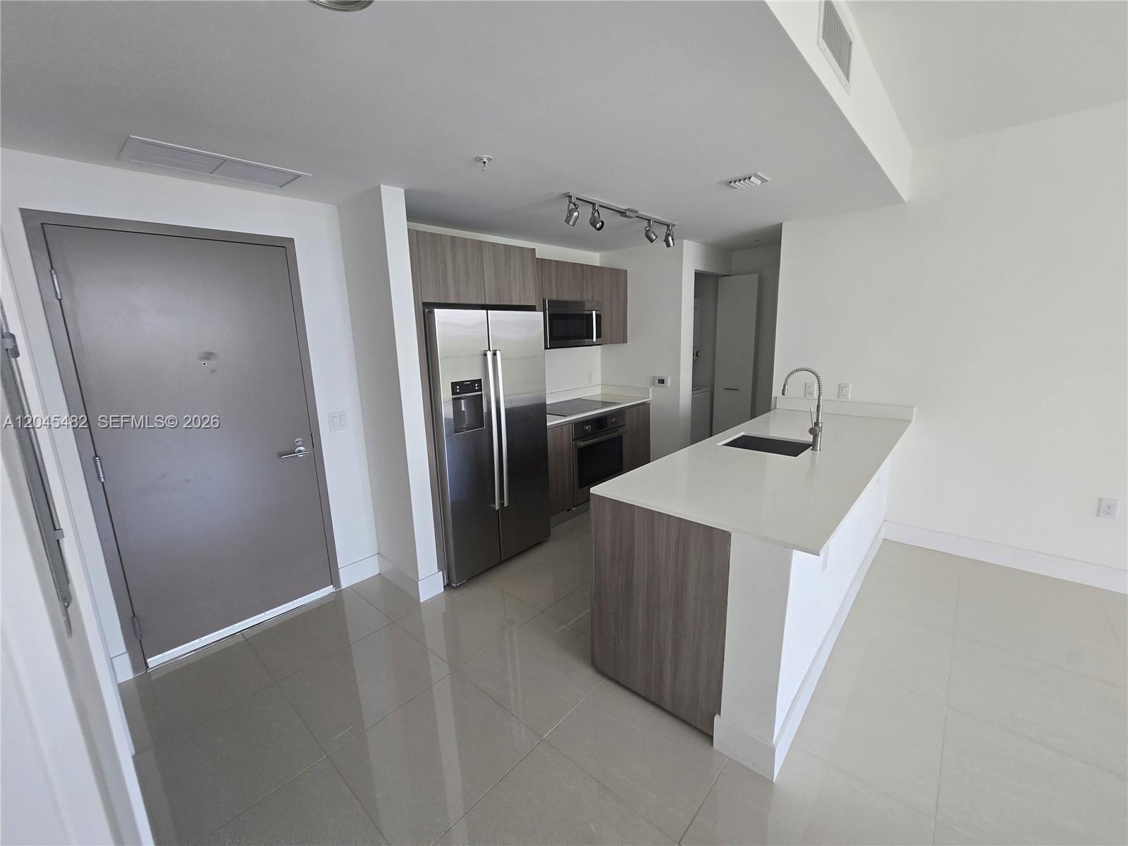 201 SW 17th Rd # 611, Miami FL 33129 photo 5