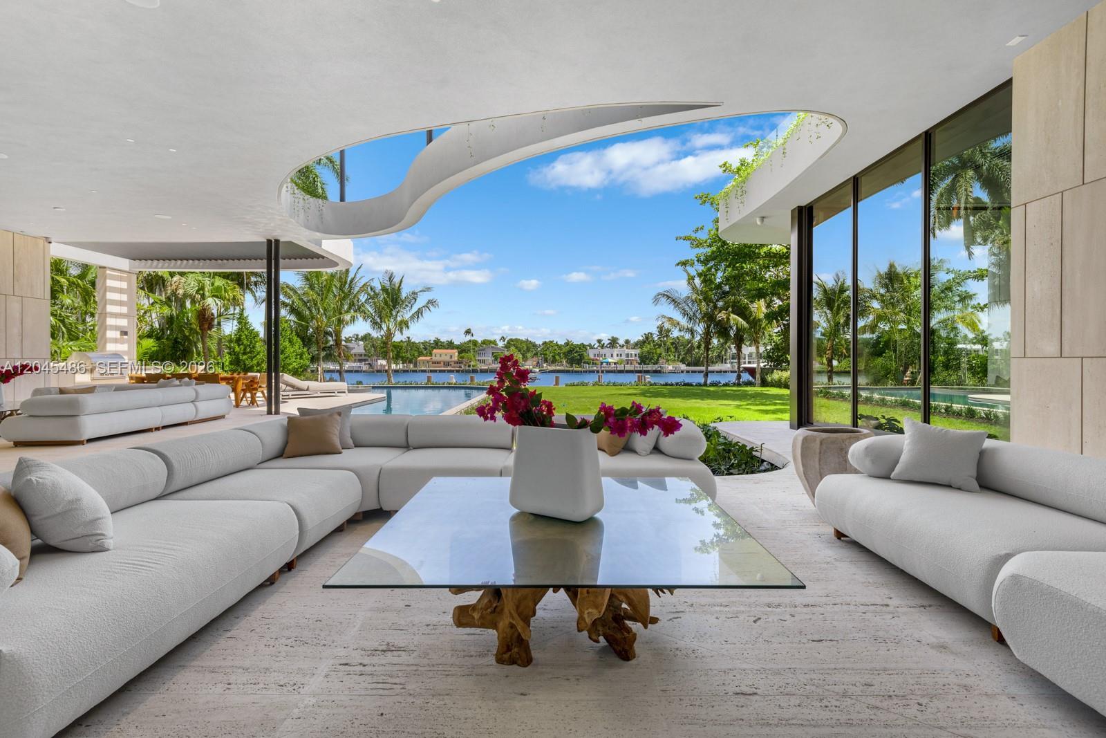 1015 S Southlake Dr, Hollywood FL 33019 photo 5