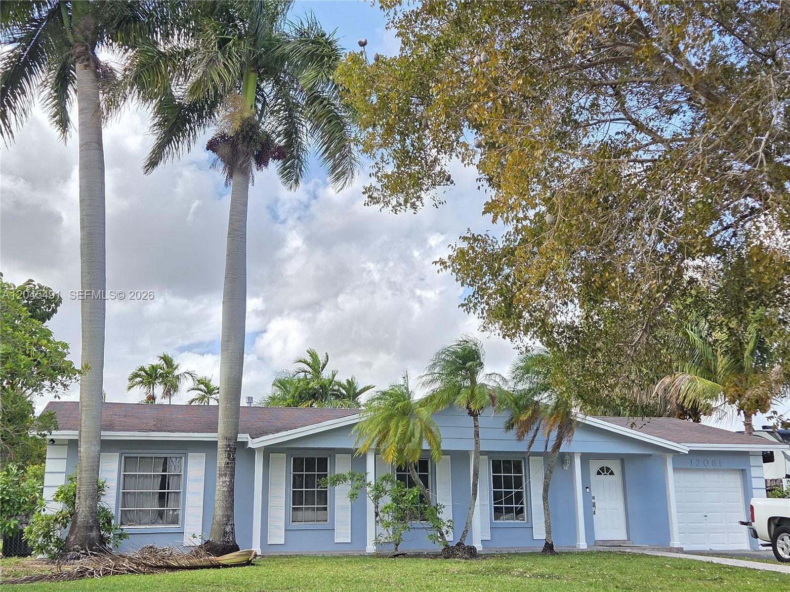 12061 SW 119th St, Miami FL 33186