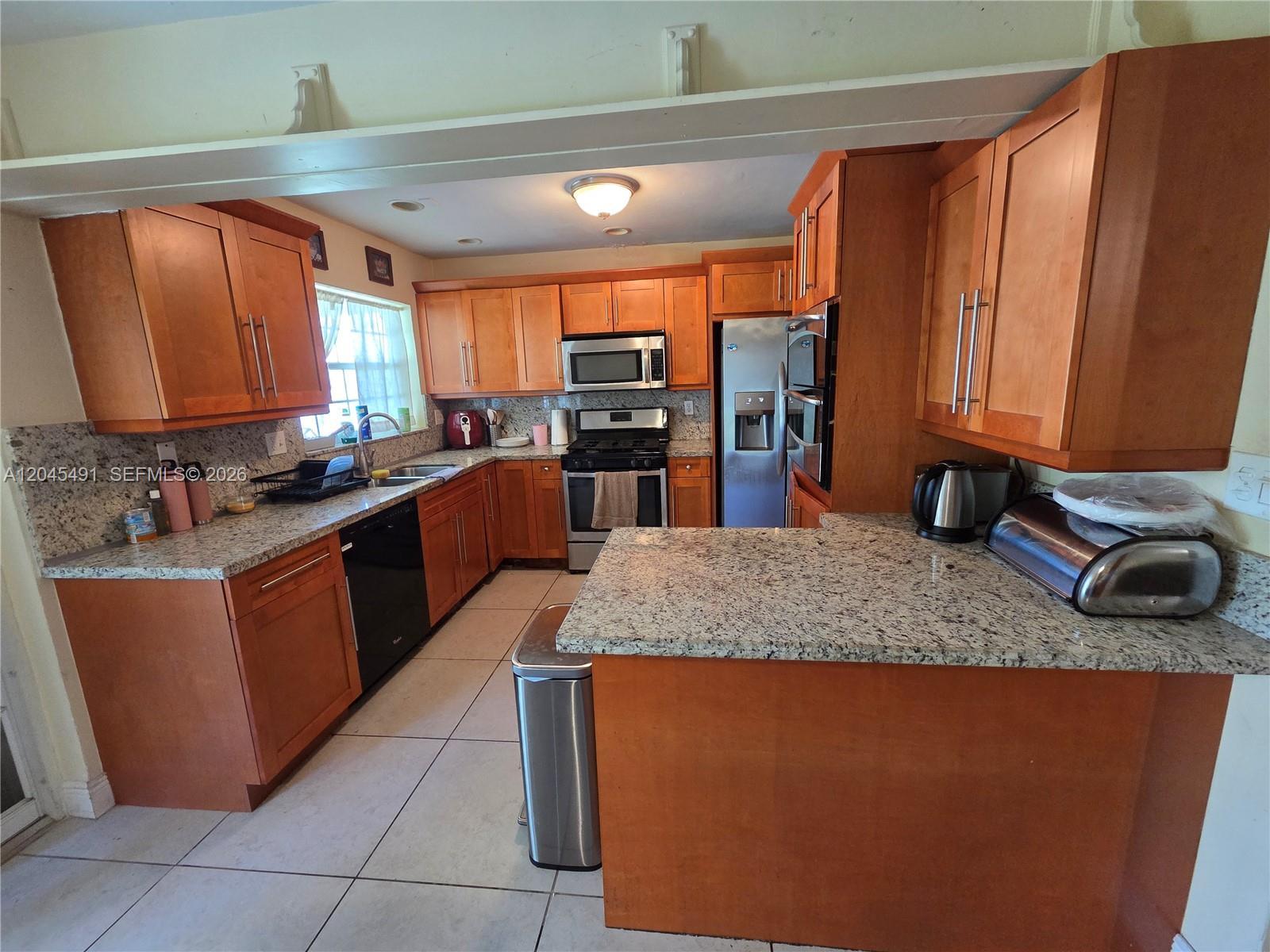 12061 SW 119th St, Miami FL 33186 photo 5