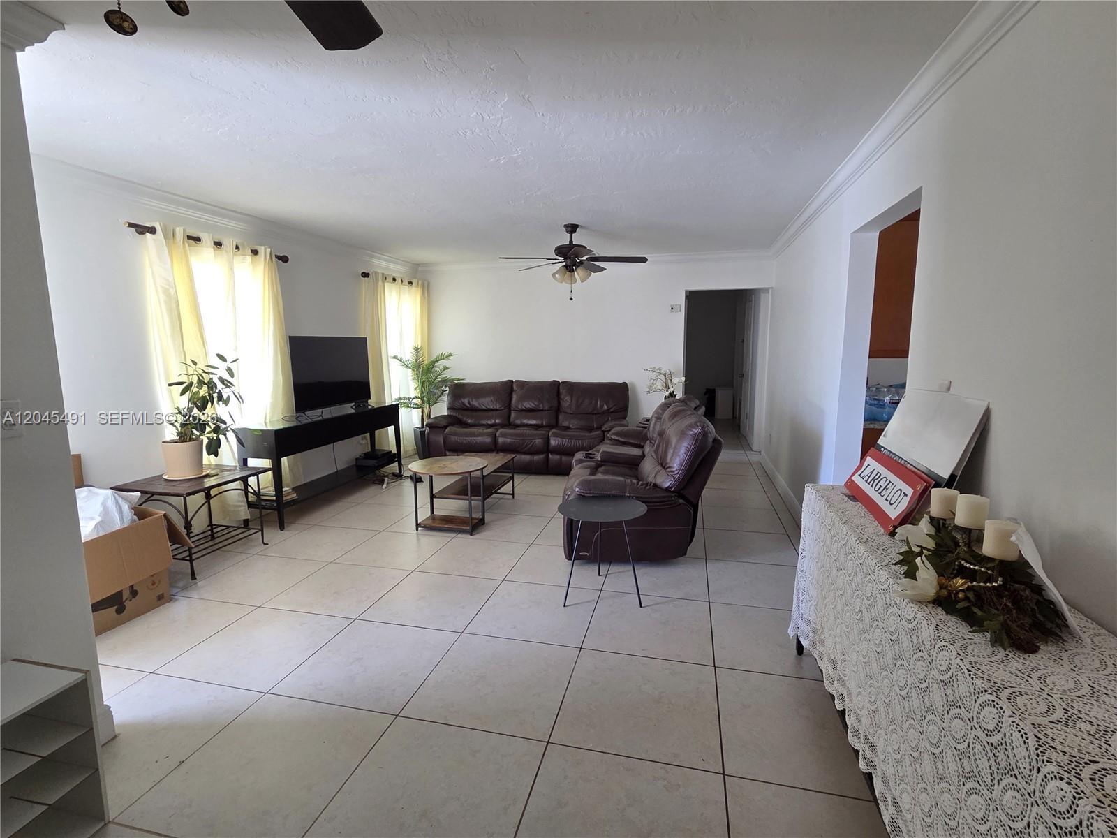 12061 SW 119th St, Miami FL 33186 photo 4