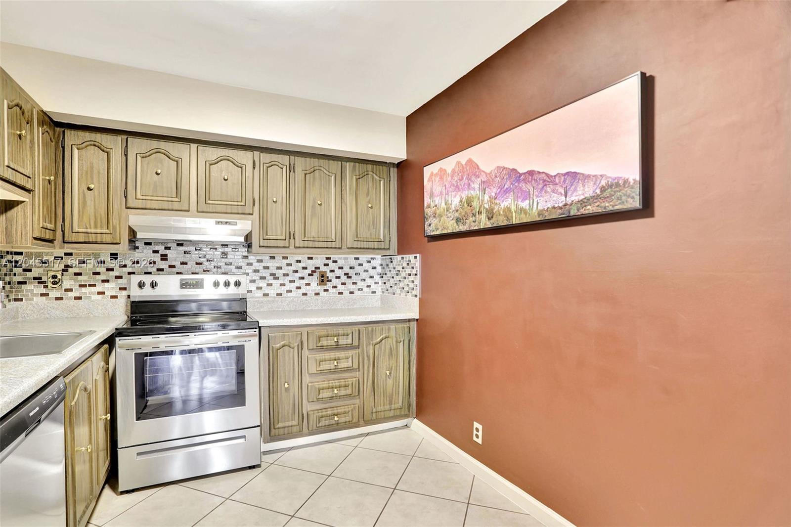 470 N Laurel Dr # 1A, Margate FL 33063 photo 4