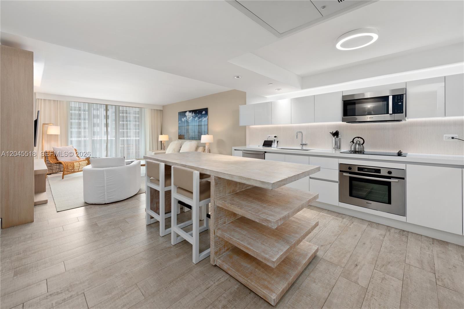 102 24th St # 1110, Miami Beach FL 33139 photo 3