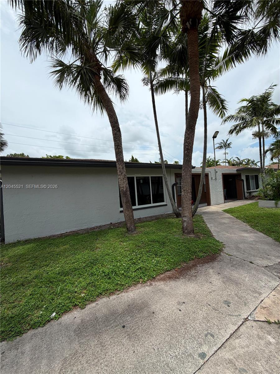 2551 NW 26th St, Sunrise FL 33313