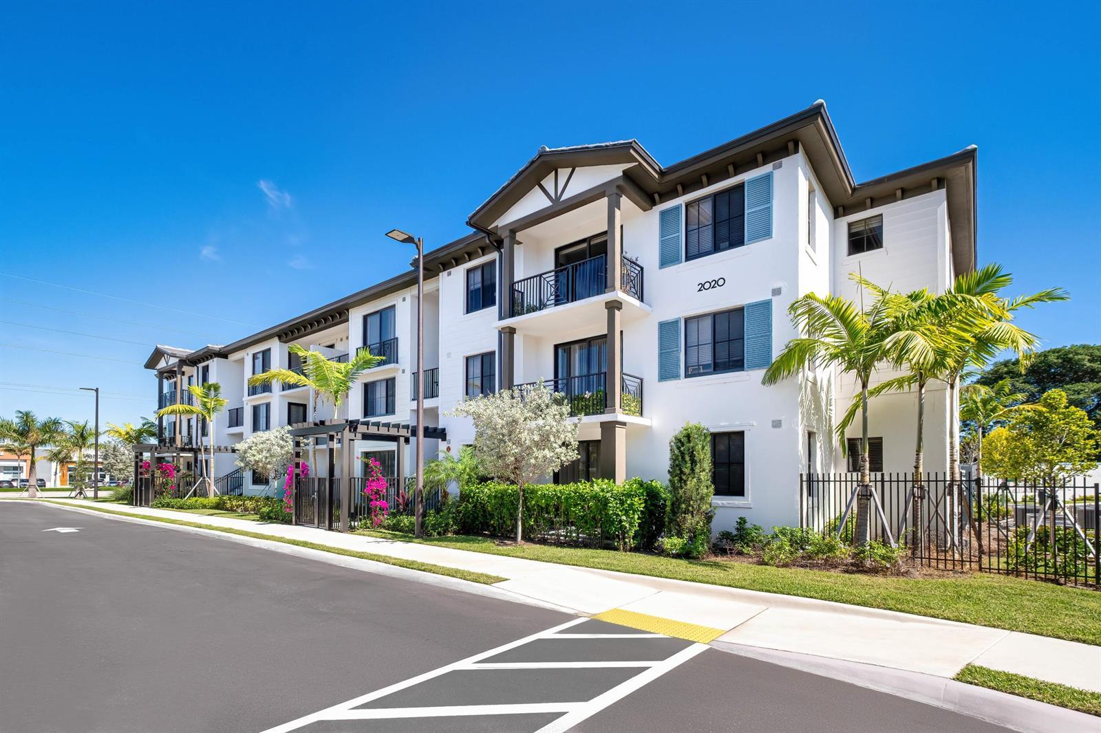 2000 Stirling Road # 104, Hollywood FL 33020 photo 4