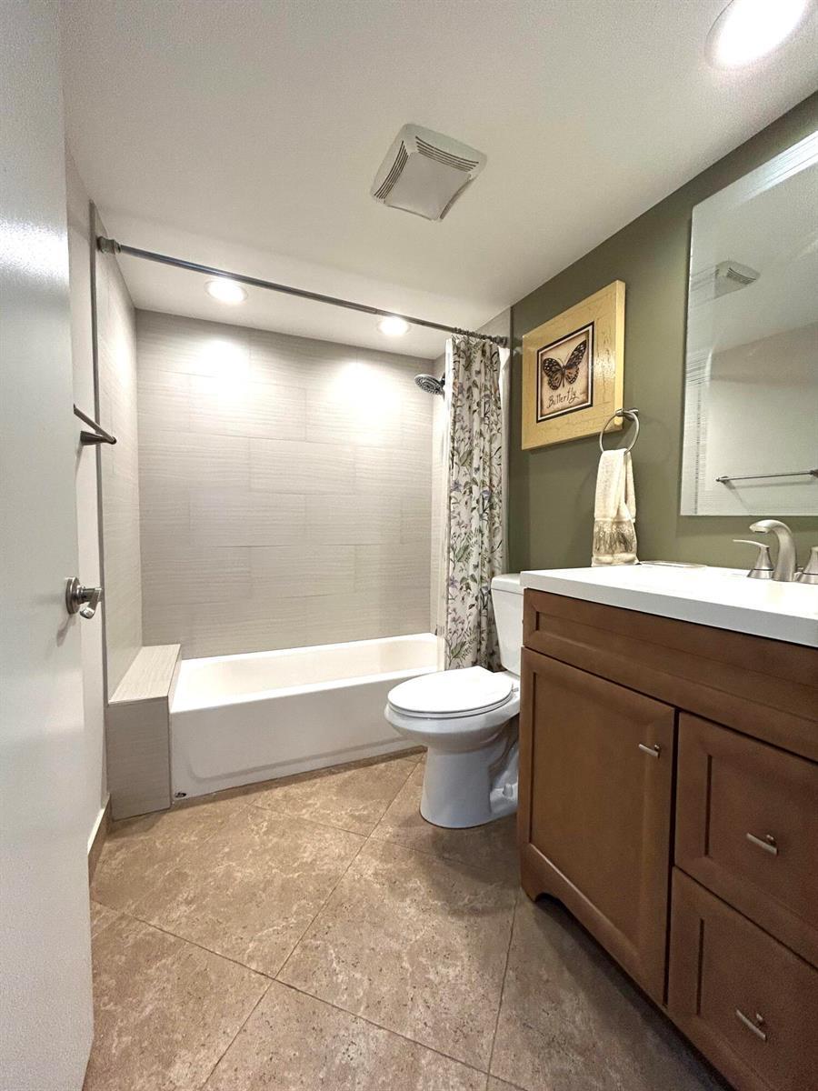 13830 Oneida Drive # G1, Delray Beach FL 33446 photo 2