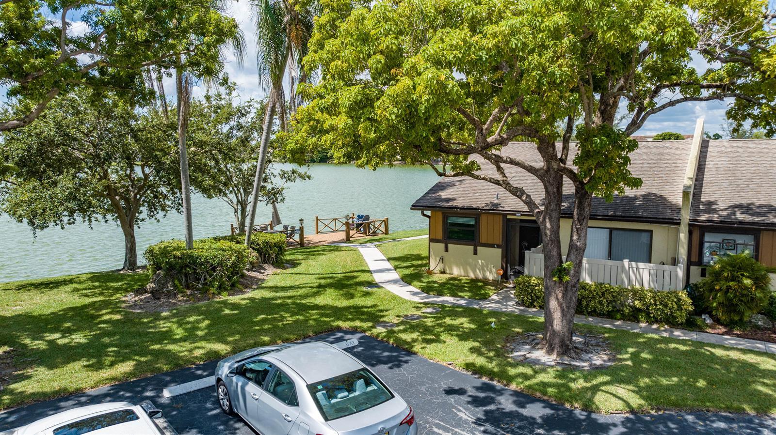 639 Banks Road, Margate FL 33063 photo 2