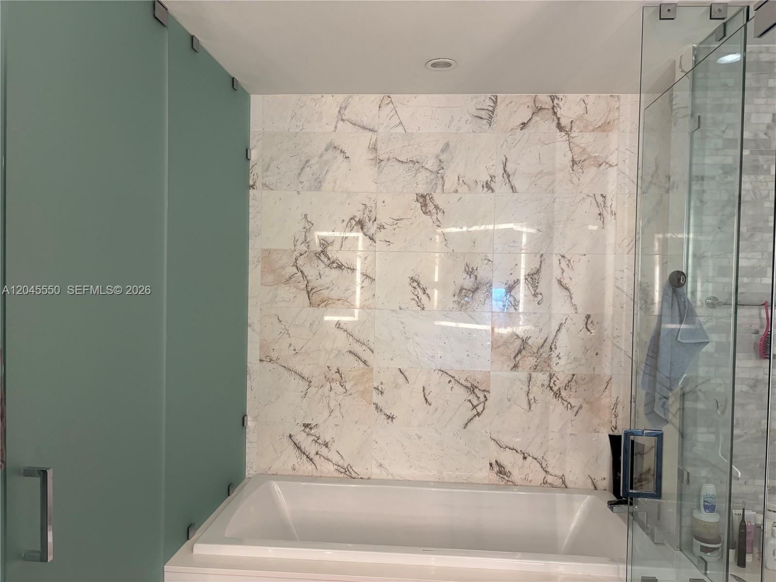851 NE 1st Ave # 3706, Miami FL 33132 photo 4