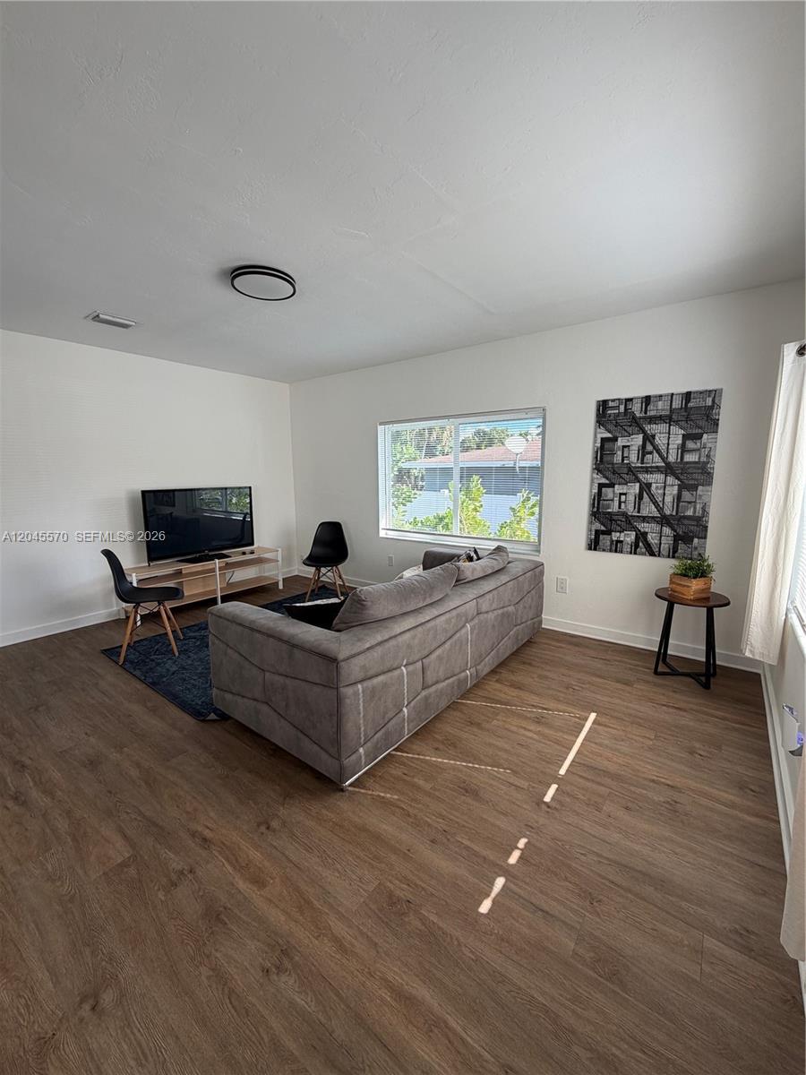 1215 NE 109th St # 1215, Miami FL 33161 photo 3
