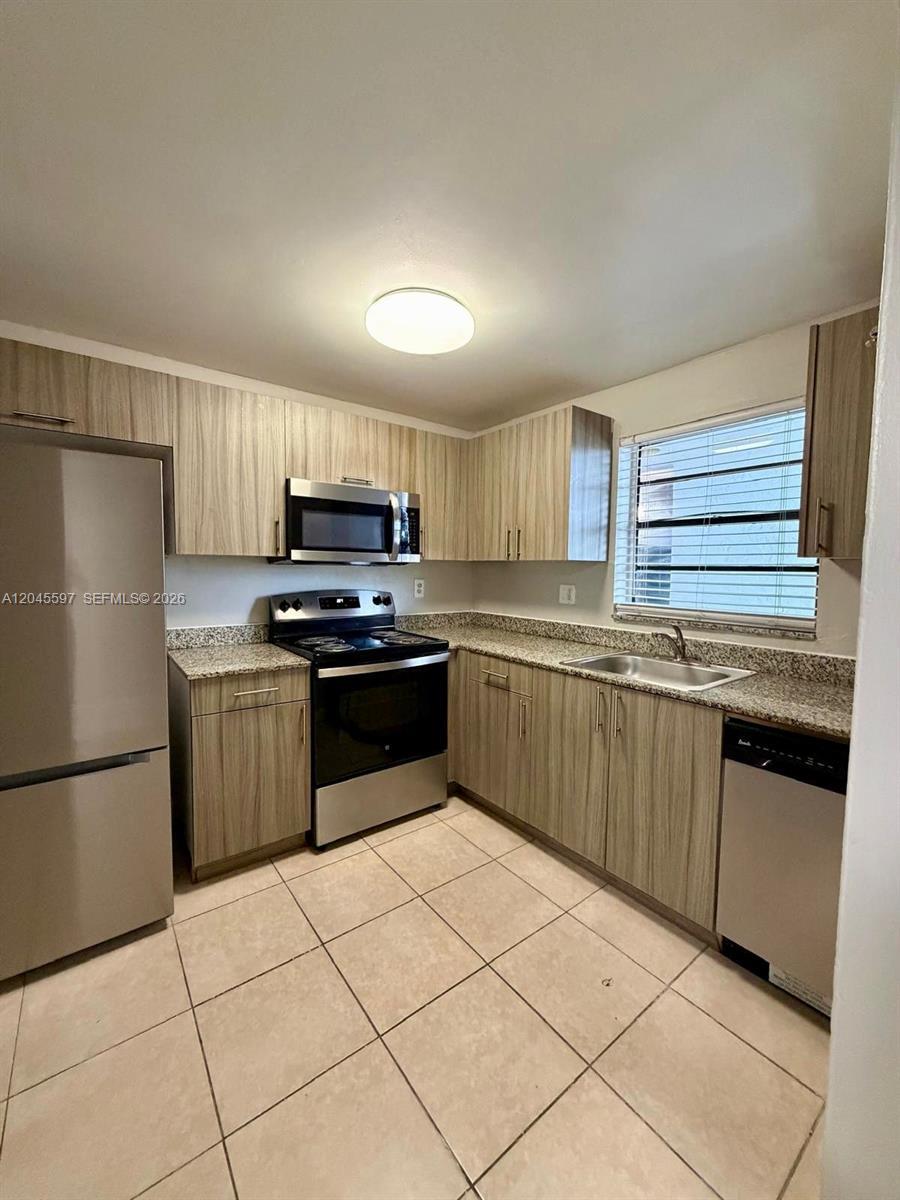 2011 NW 55th Ave # 310, Lauderhill FL 33313 photo 5