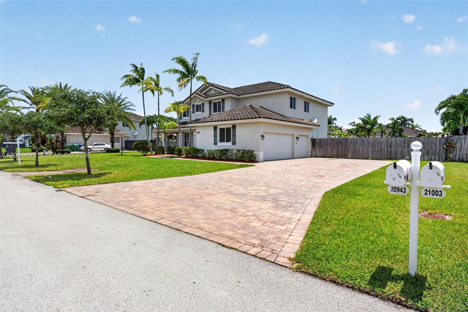 20943 SW 133rd Ave, Miami FL 33177 photo 2