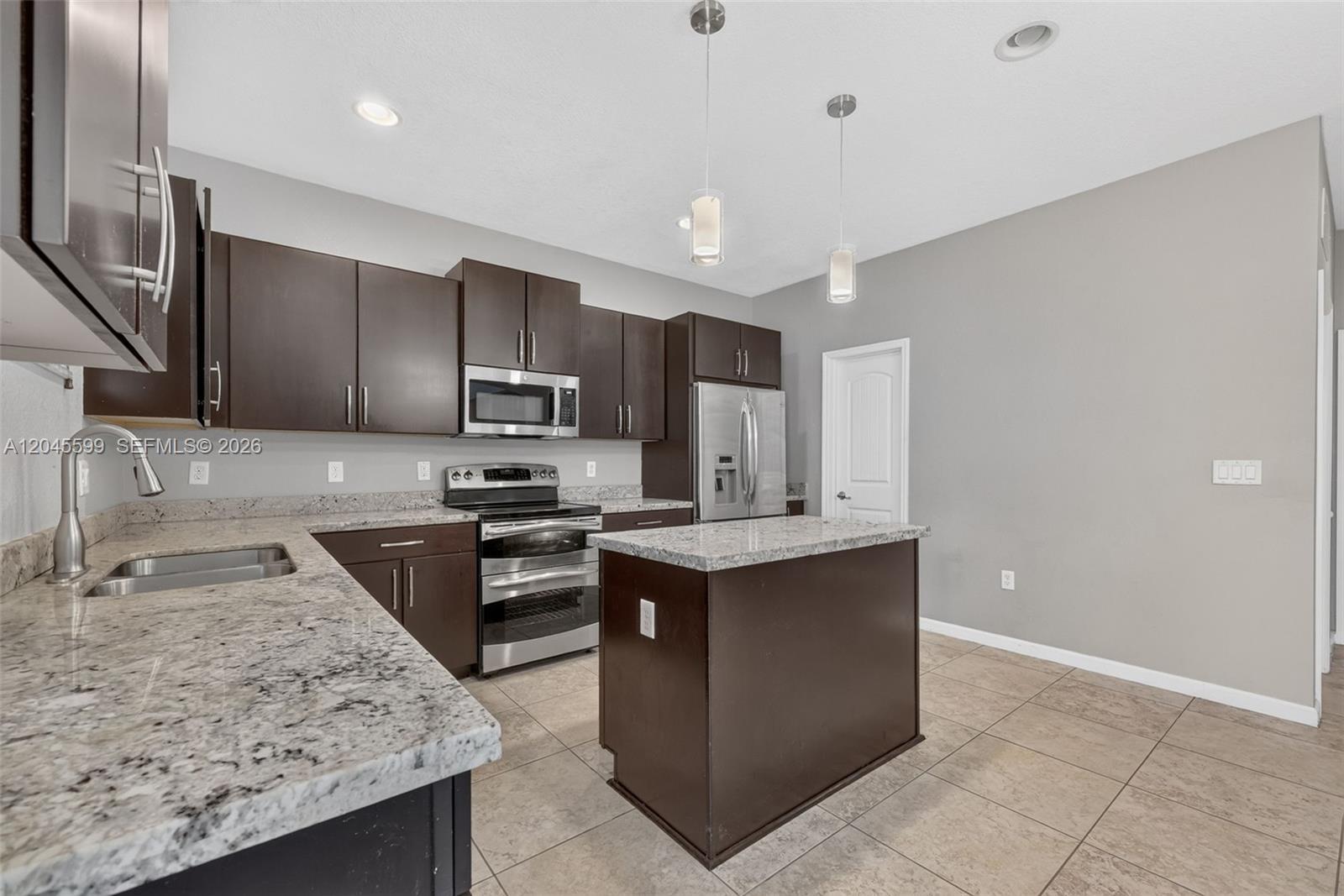 20943 SW 133rd Ave, Miami FL 33177 photo 5