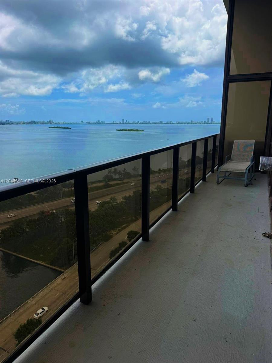 600 NE 36 St, Miami FL 33137 photo 5