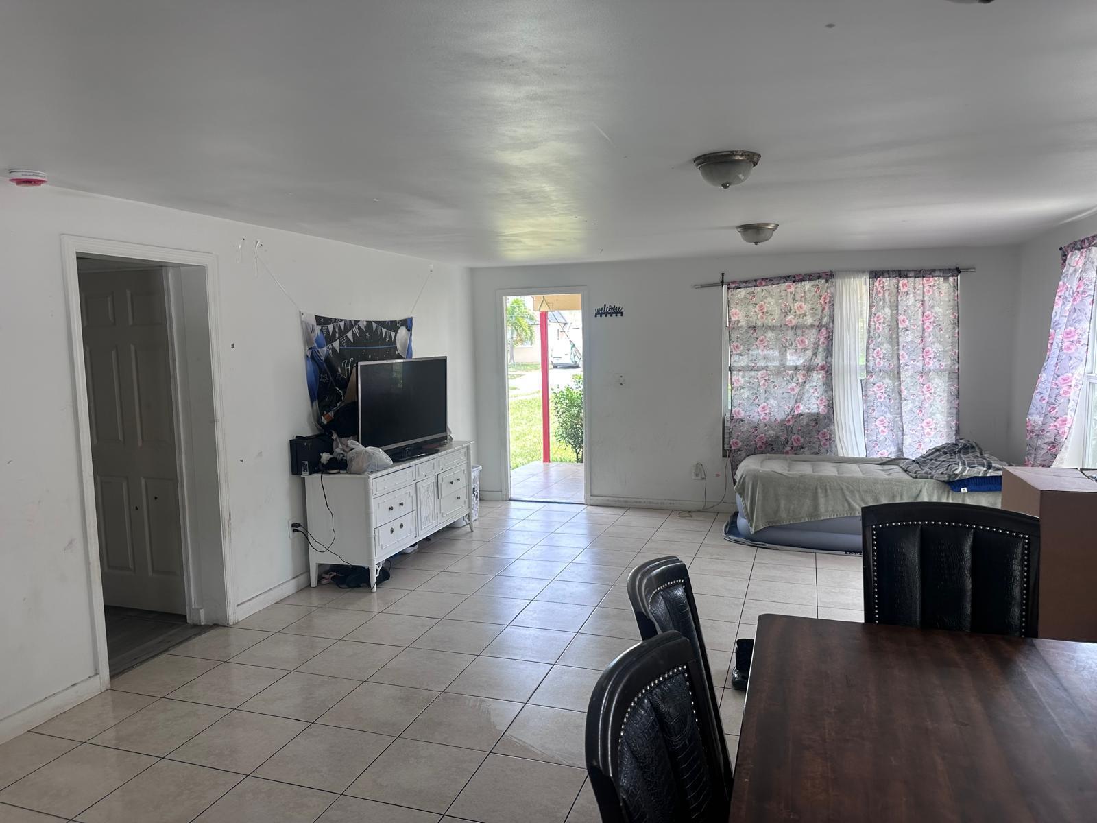 637 46th Street, West Palm Beach FL 33407 photo 5