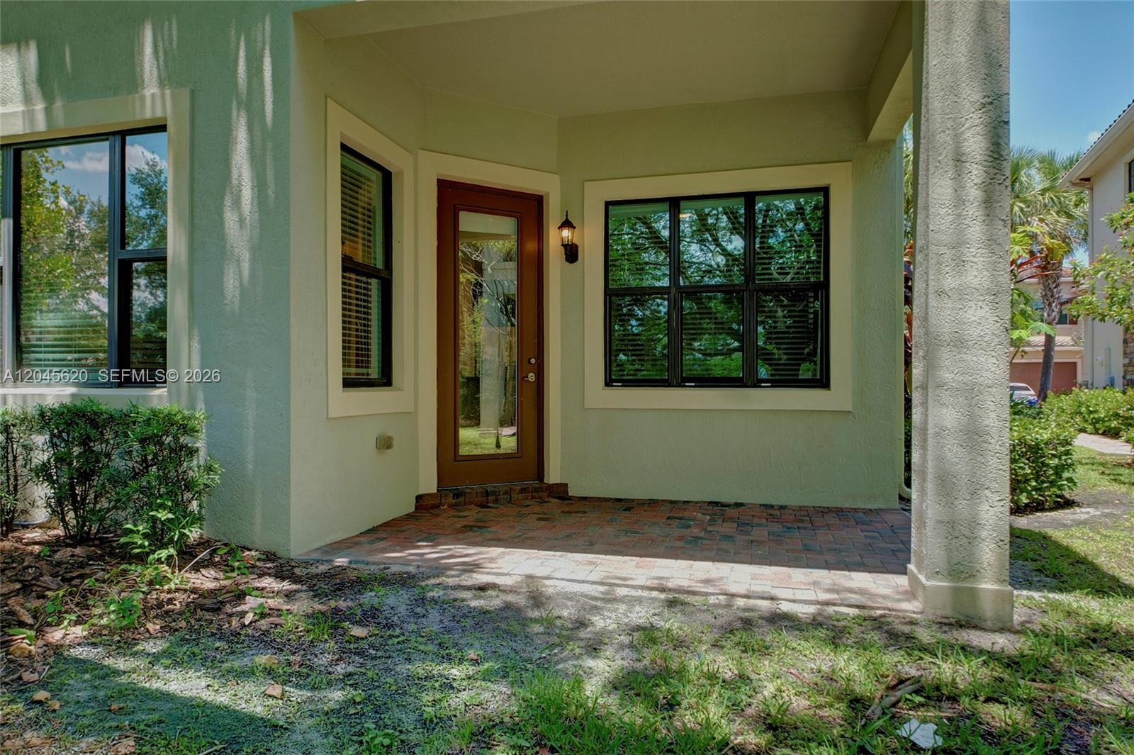 142 SW 127th Terrace, Plantation FL 33325 photo 3
