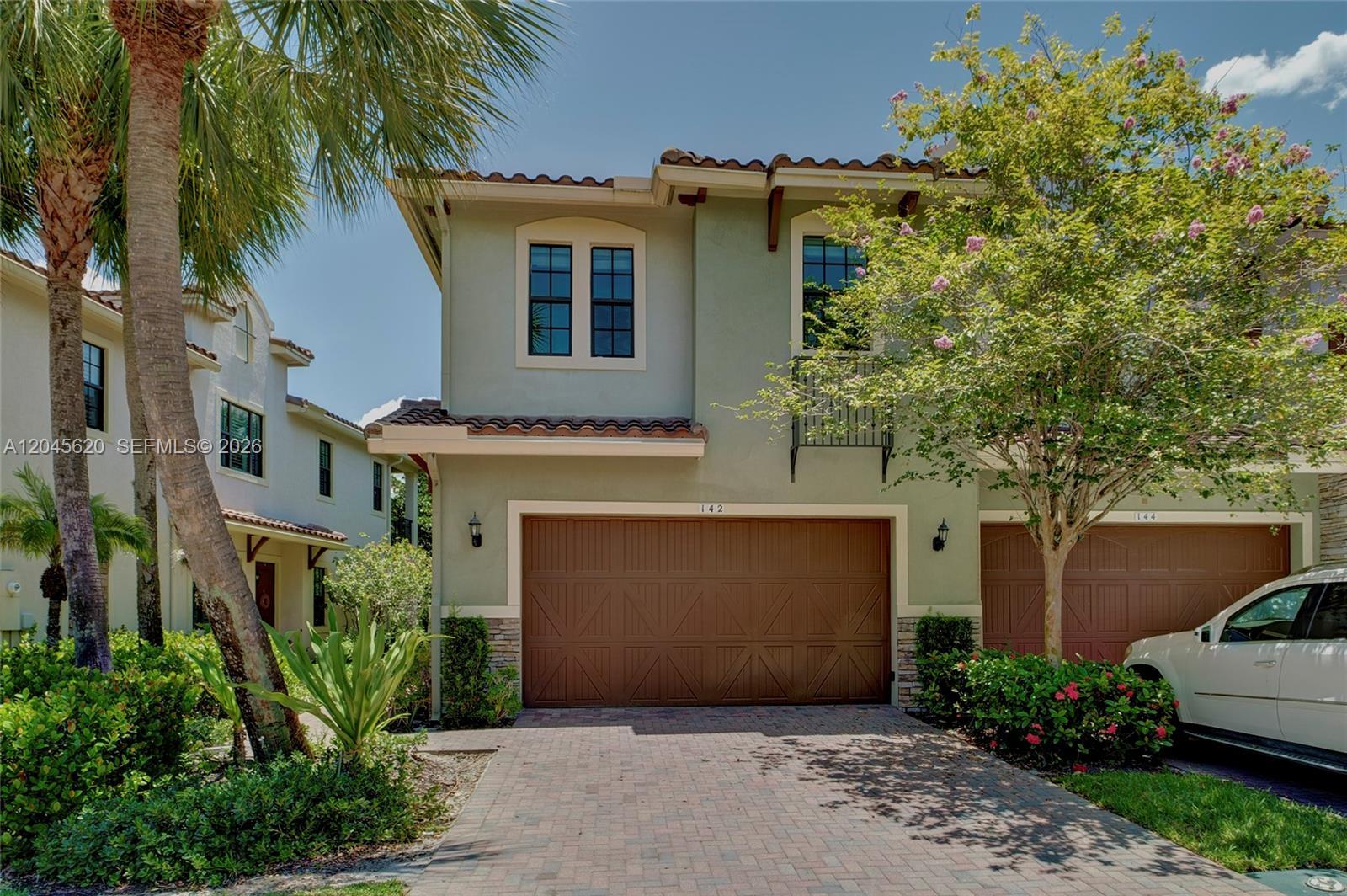 142 SW 127th Terrace, Plantation FL 33325