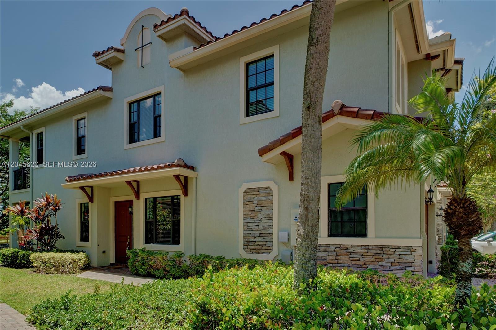 142 SW 127th Terrace, Plantation FL 33325 photo 4