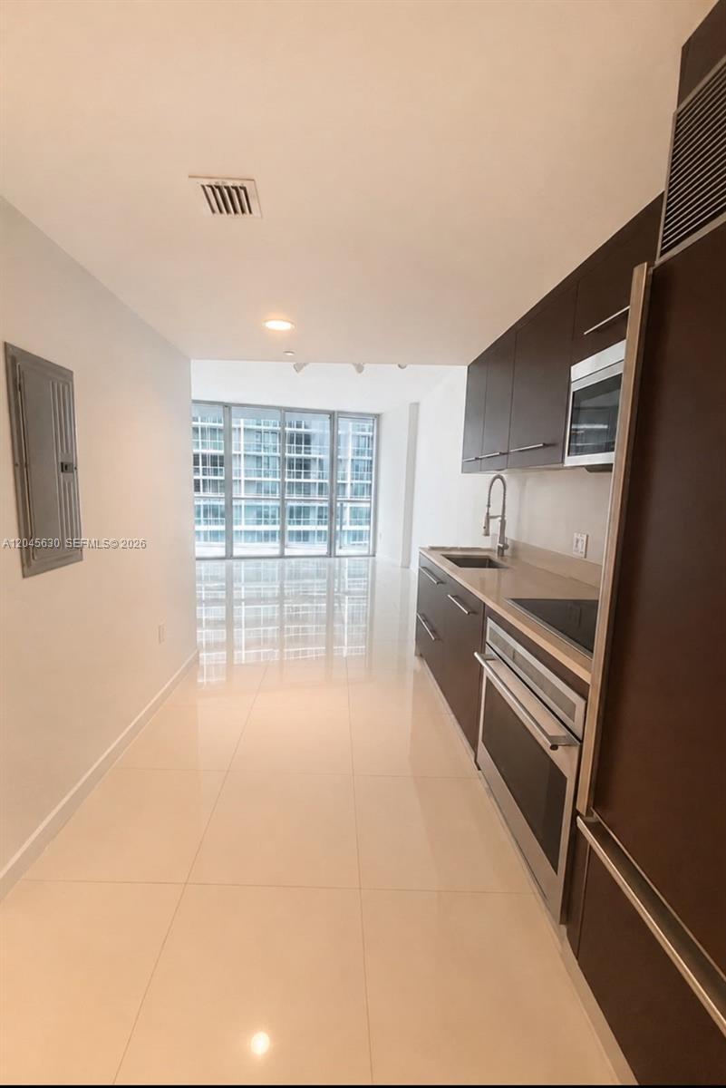 495 Brickell Ave # 3106, Miami FL 33131 photo 2