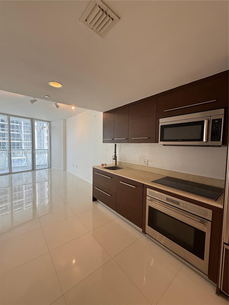 495 Brickell Ave # 3106, Miami FL 33131 photo 3