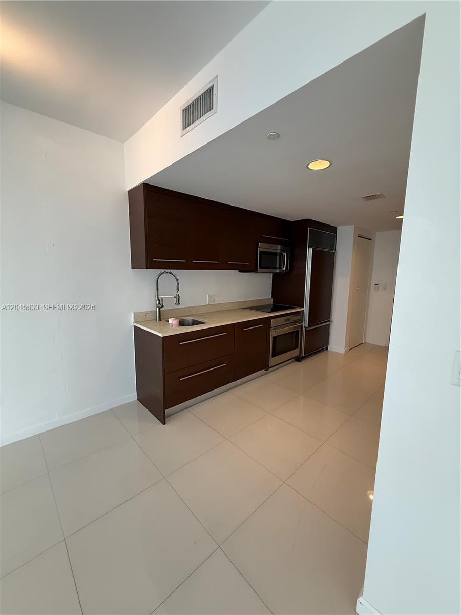 495 Brickell Ave # 3106, Miami FL 33131 photo 5