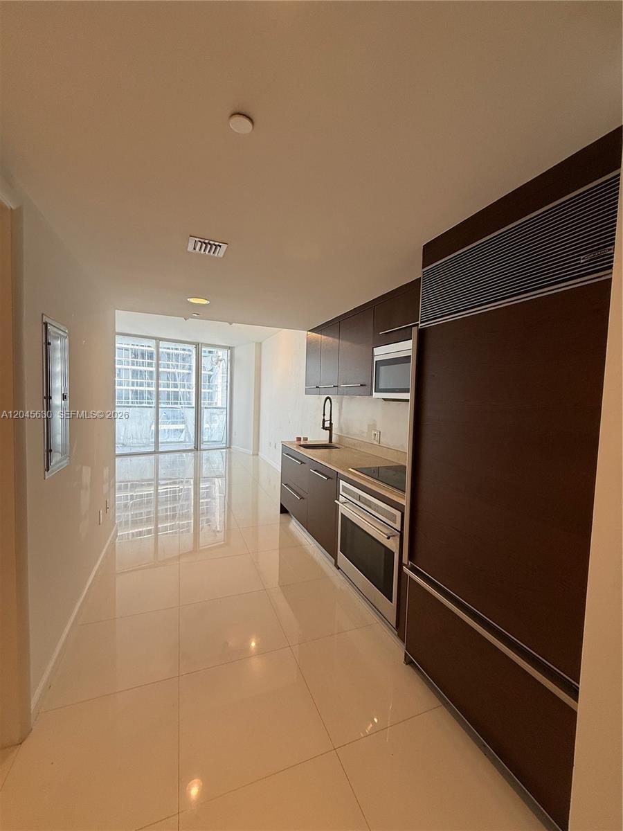 495 Brickell Ave # 3106, Miami FL 33131 photo 4