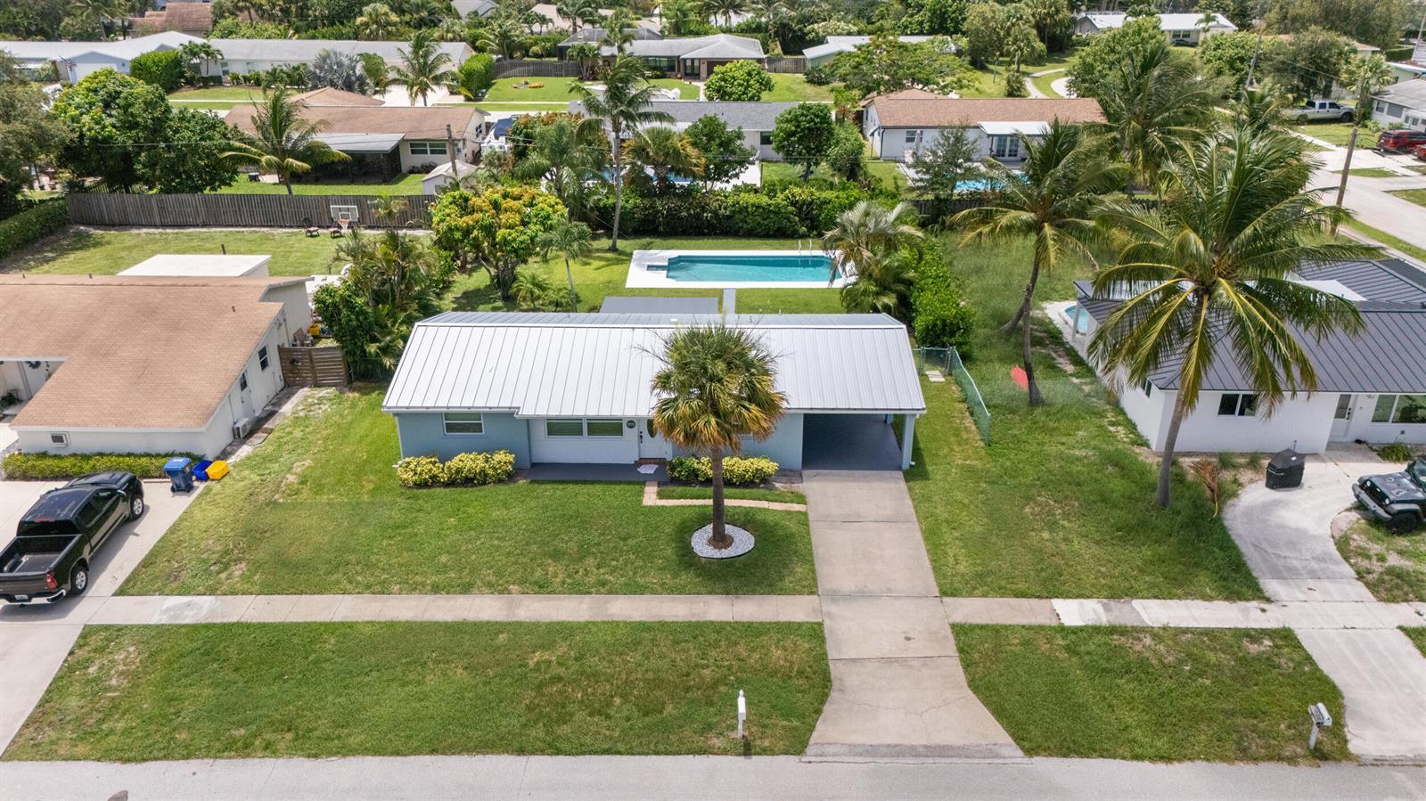 204 Circle E, Jupiter FL 33458 photo 4