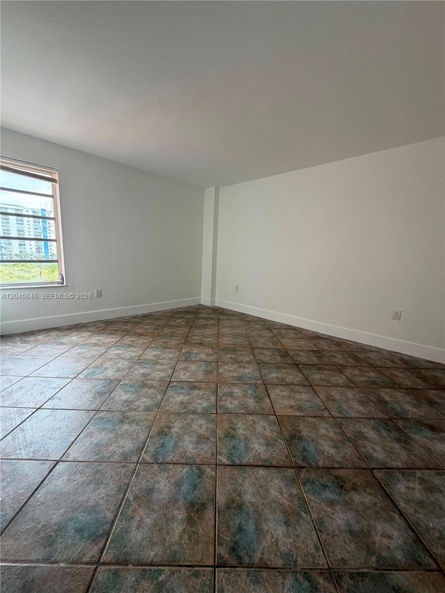 4801 NW 7th St # 16, Miami FL 33126 photo 2