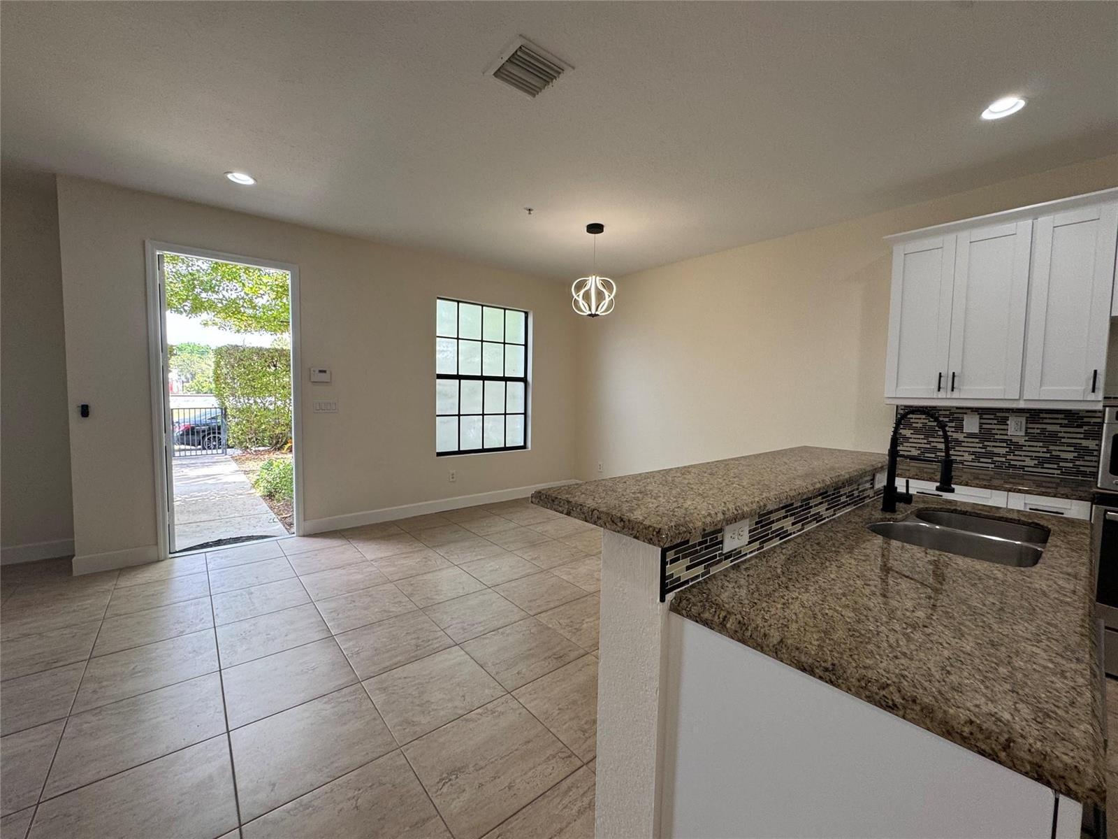 749 SW 3rd Avenue, Pompano Beach FL 33060 photo 4