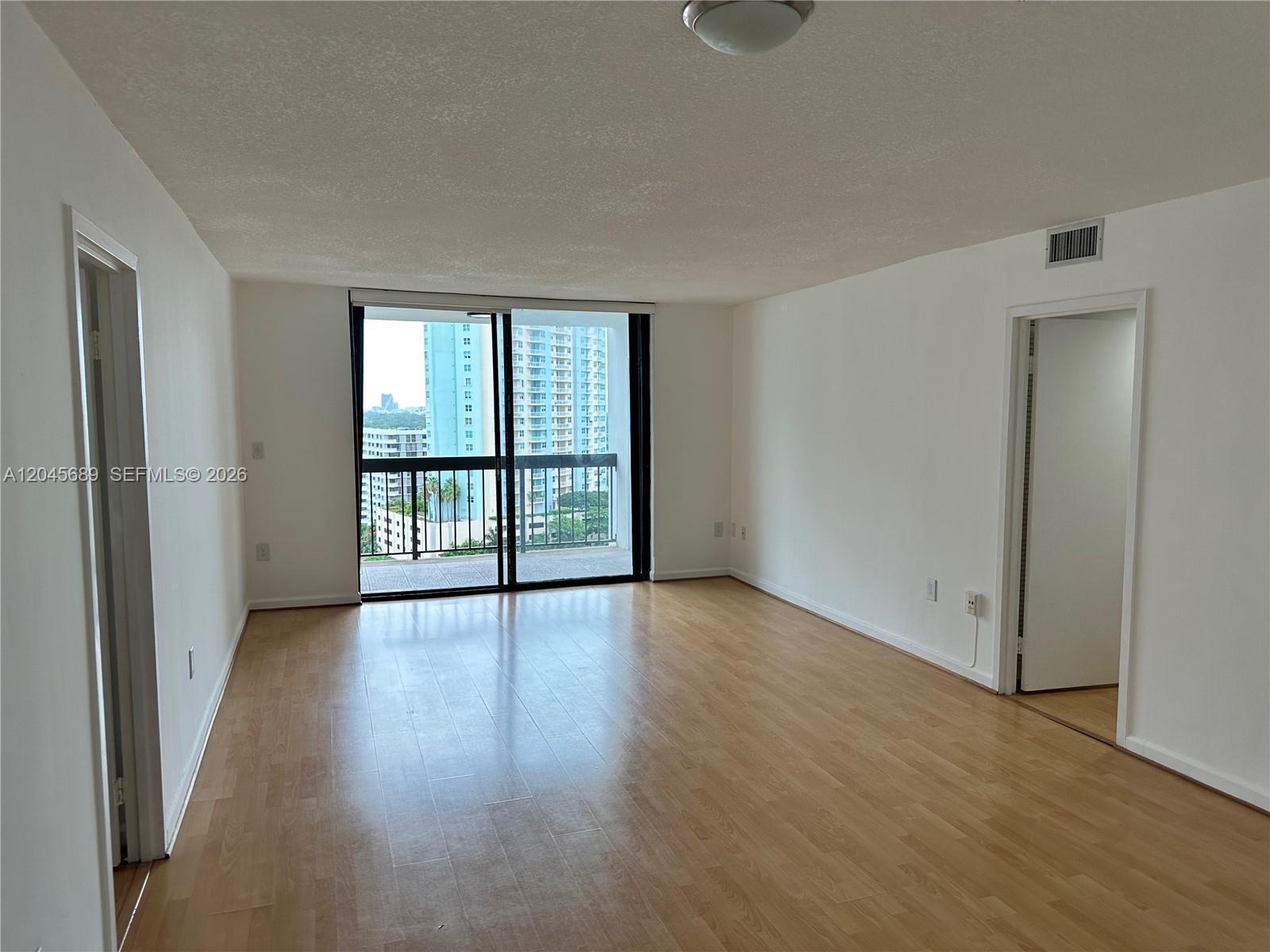 2333 Brickell Ave # 1610, Miami FL 33129 photo 2