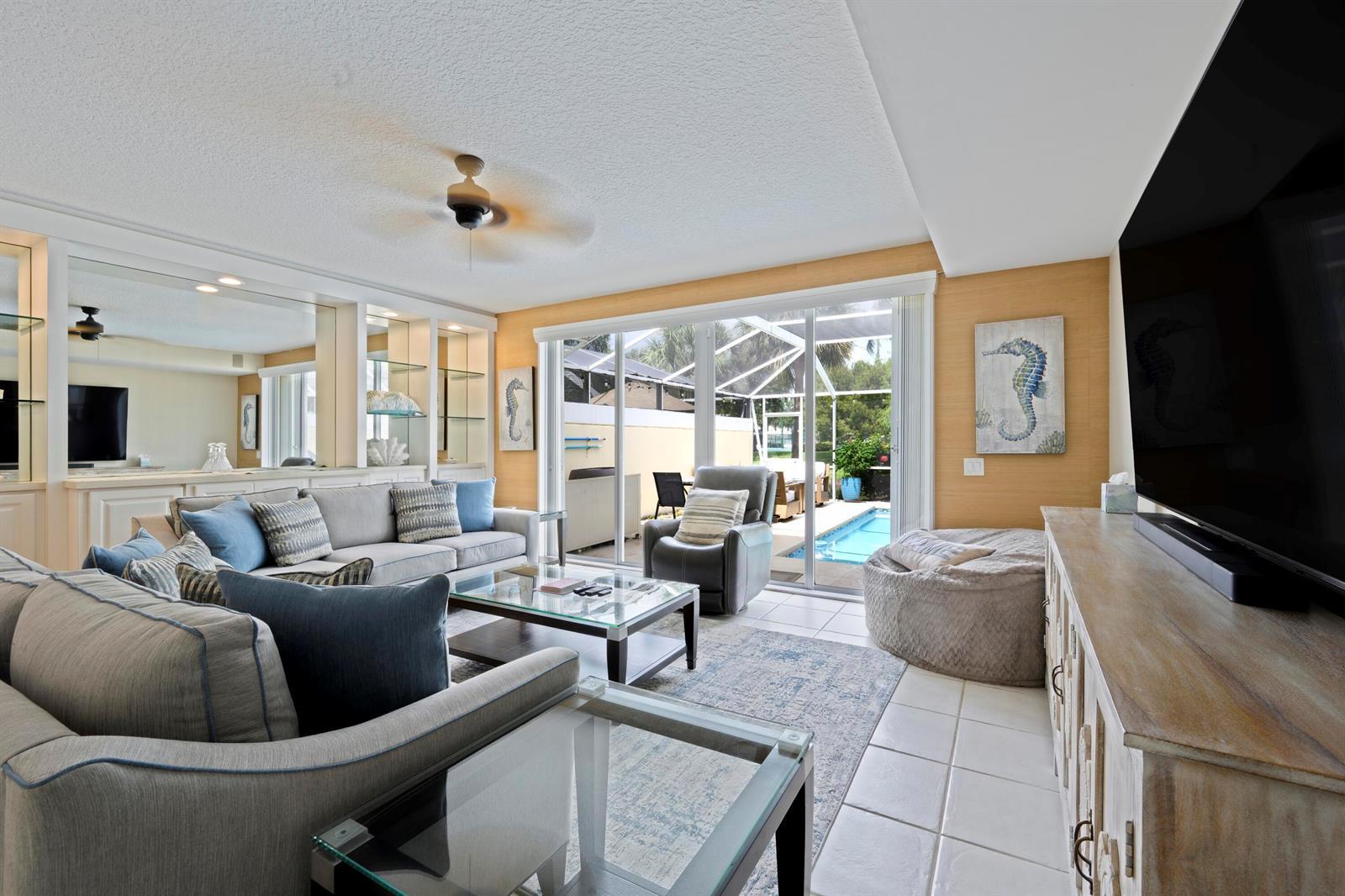 435 Capistrano Drive, Palm Beach Gardens FL 33410 photo 4