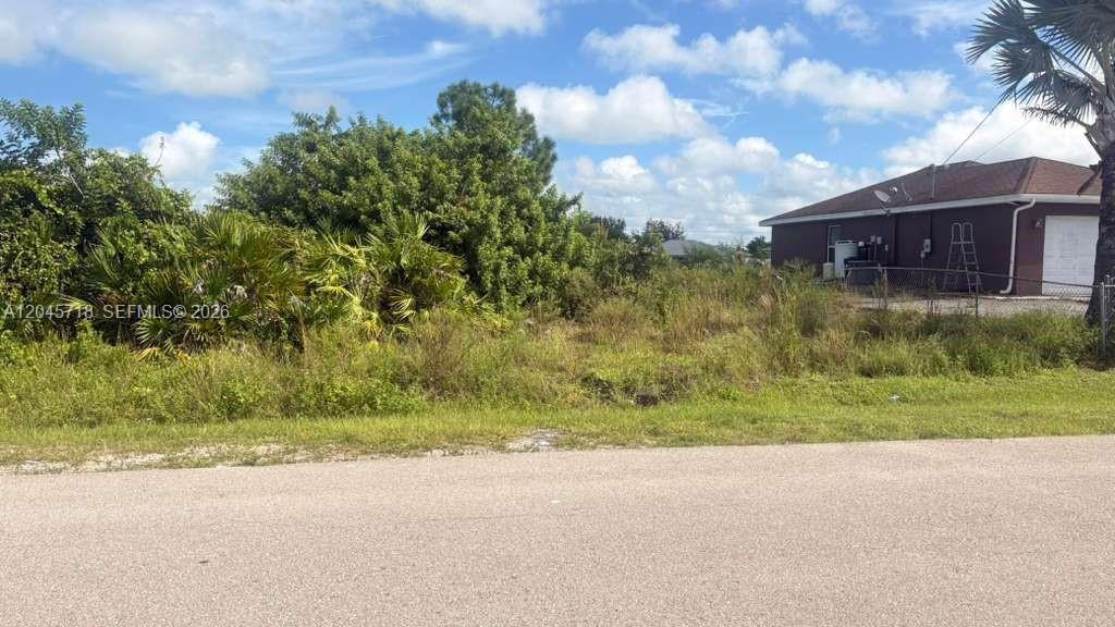 2806 54TH ST W, Lehigh Acres FL 33971