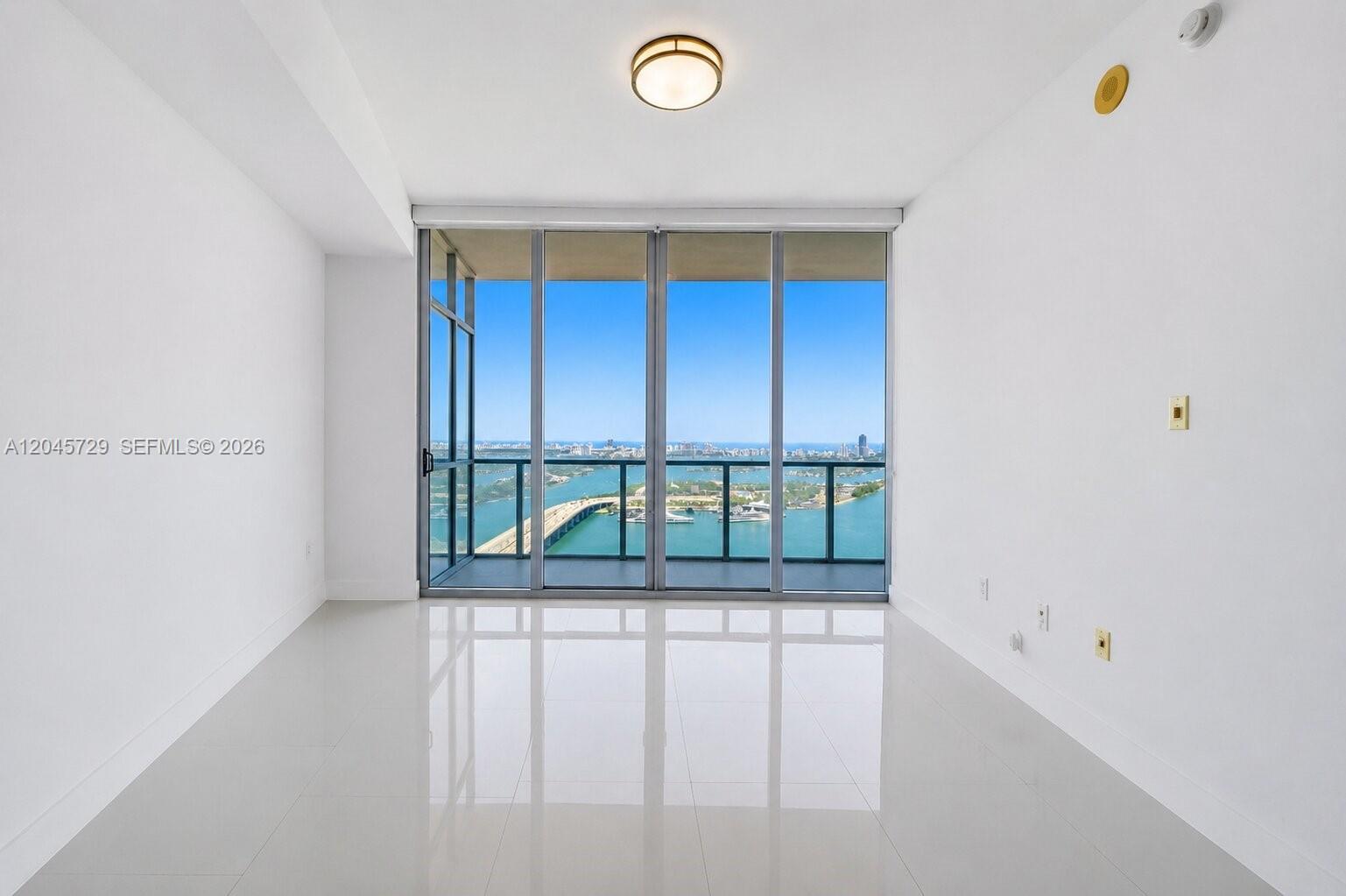 1100 Biscayne Blvd # 4402, Miami FL 33132 photo 2