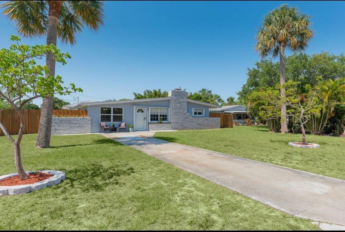 1036 NE Terrace Way, Jensen Beach FL 34957 photo 2