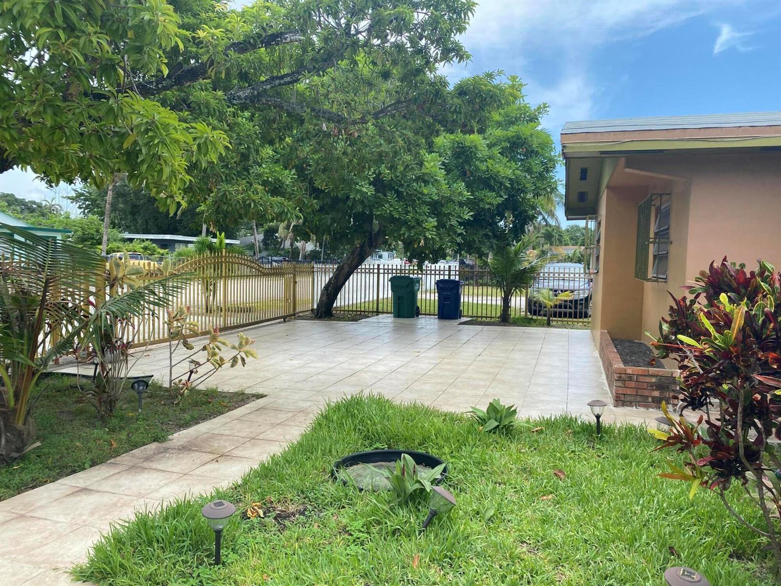 1050 NW 100th Street, Miami FL 33150 photo 3
