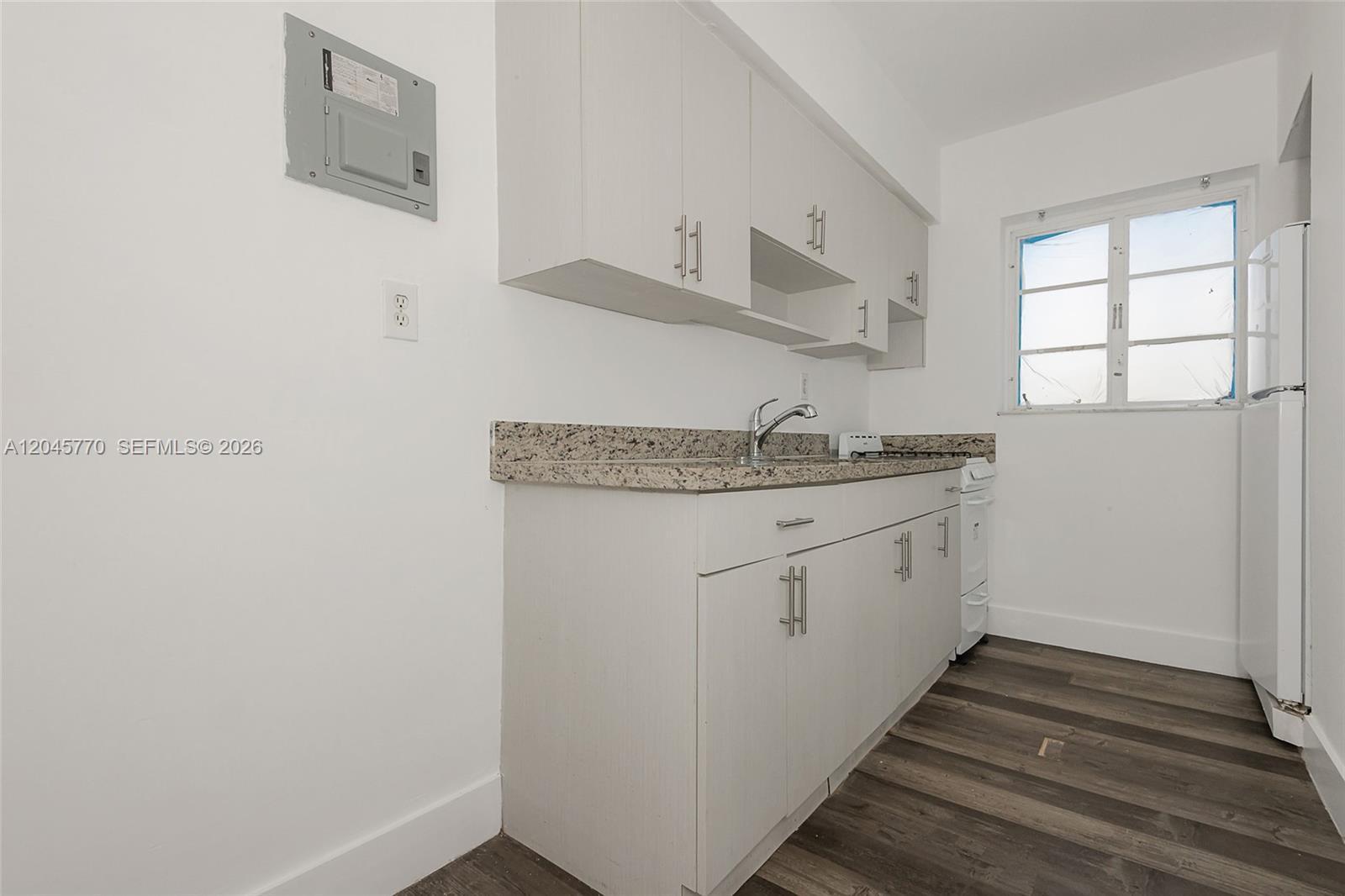 8340 Crespi Blvd # 20, Miami Beach FL 33141 photo 5