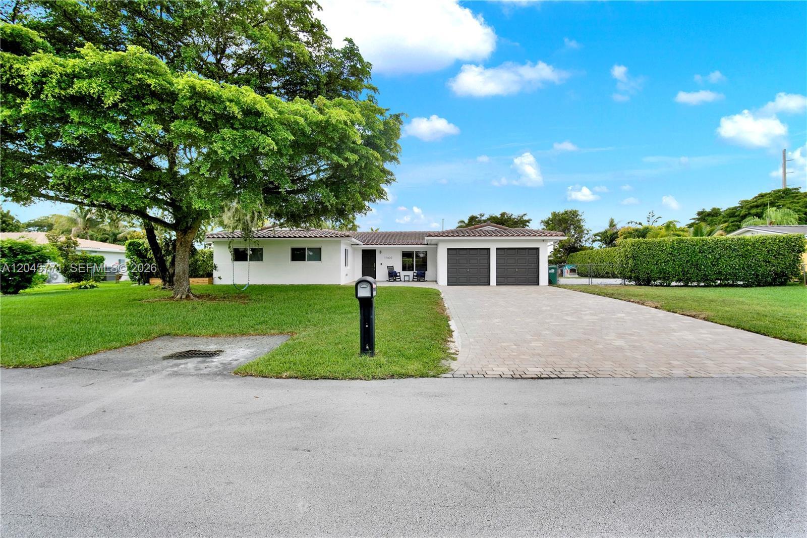 11632 SW 127th Ter, Miami FL 33176 photo 2